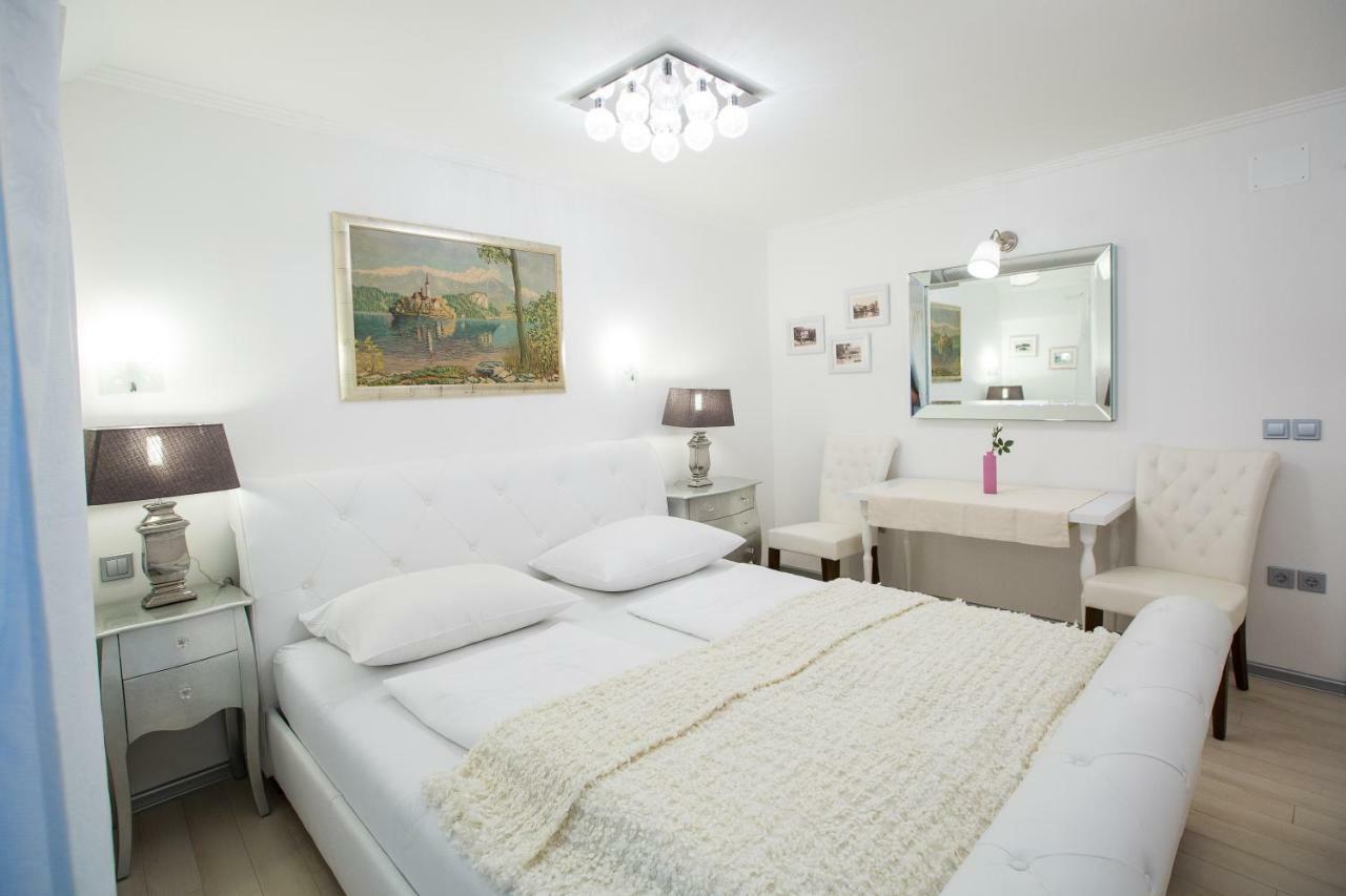 Carman House Hotel เบลด ภายนอก รูปภาพ